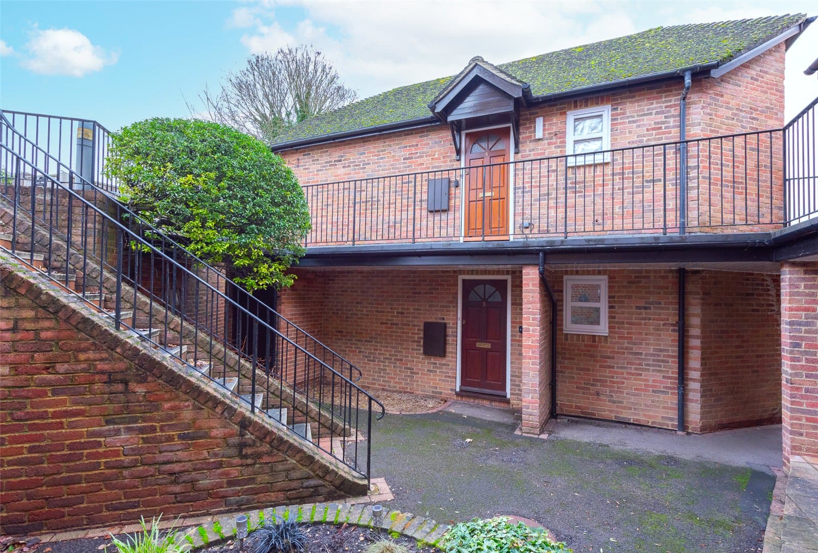 Burghfield Road, Reading, Berkshire, RG30 3NE