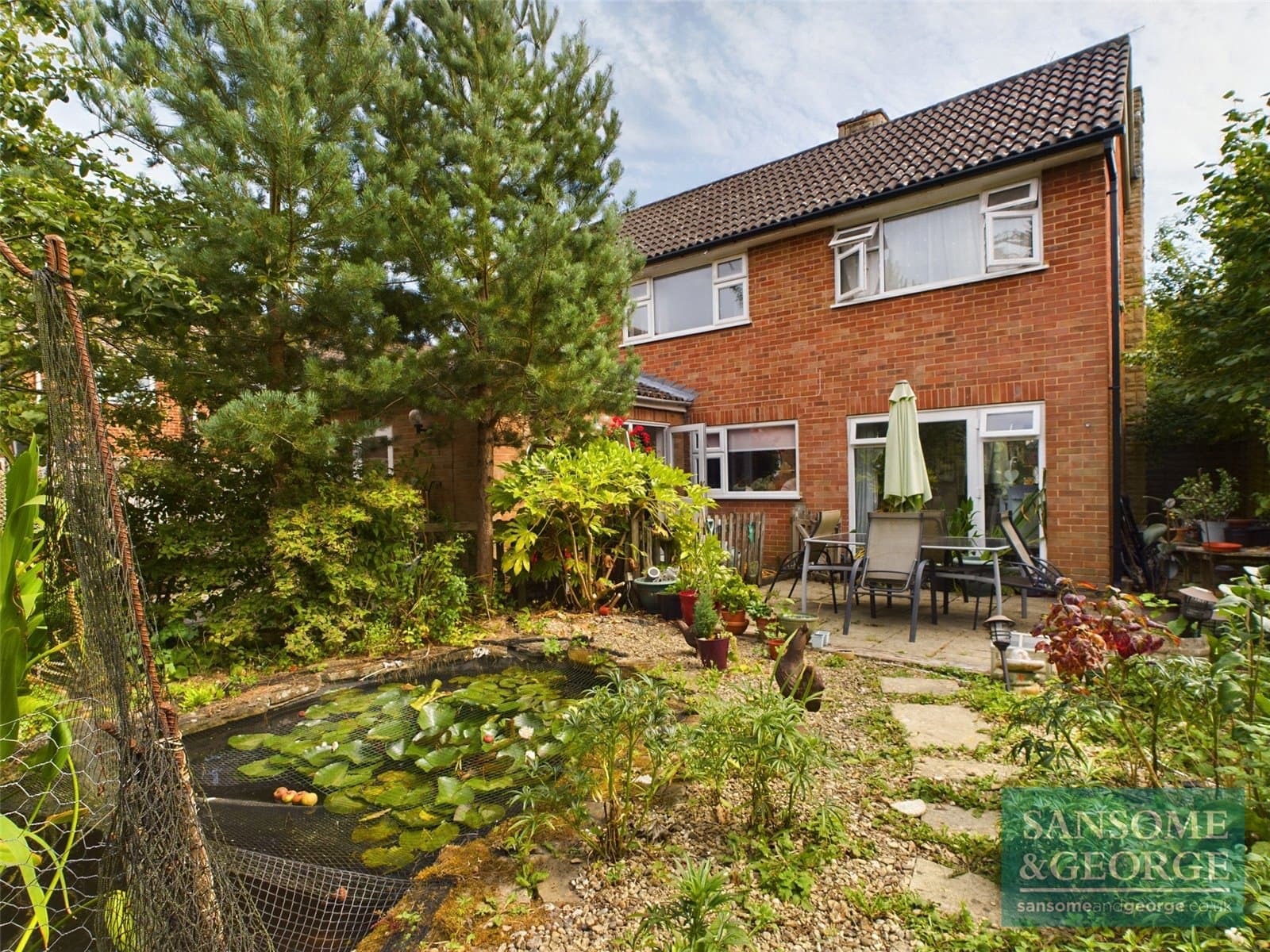 Reading Road, Burghfield Common, Reading, Berkshire, RG7 3EG