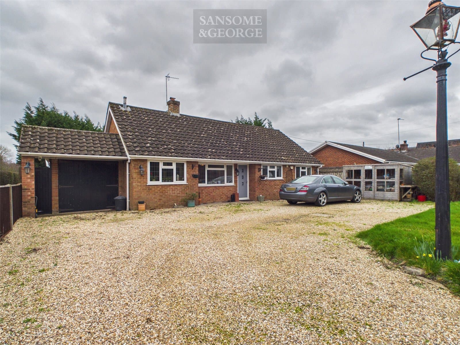 Bath Road, Padworth, Reading, Berkshire, RG7 5HR