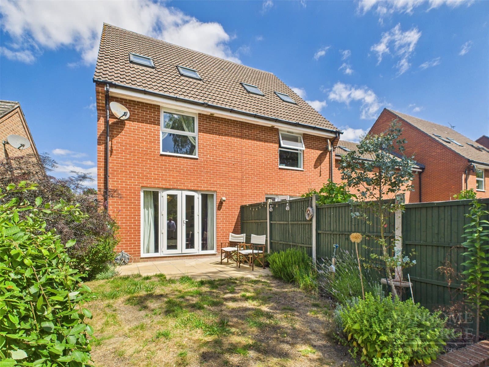 Kirby Drive, Bramley, Tadley, Hampshire, RG26 5FN