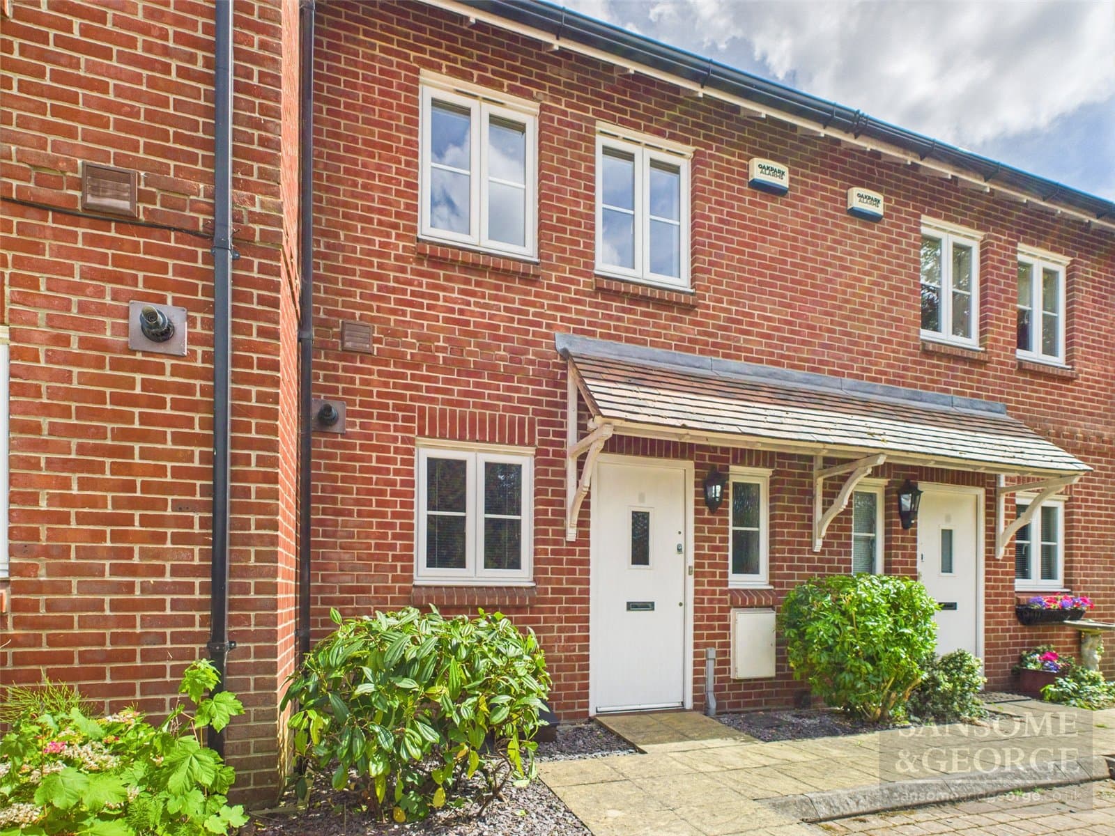 Breach Gardens, Sherfield-on-Loddon, Hook, Hampshire, RG27 0AW
