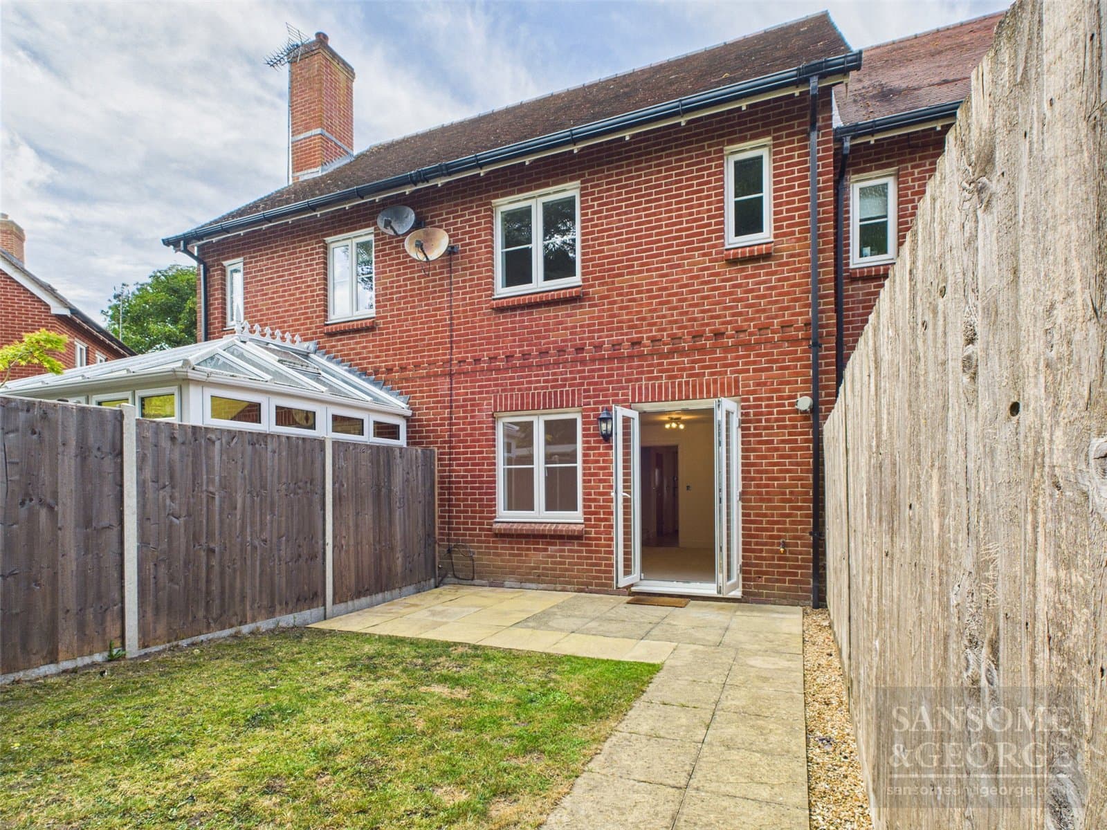 Breach Gardens, Sherfield-on-Loddon, Hook, Hampshire, RG27 0AW