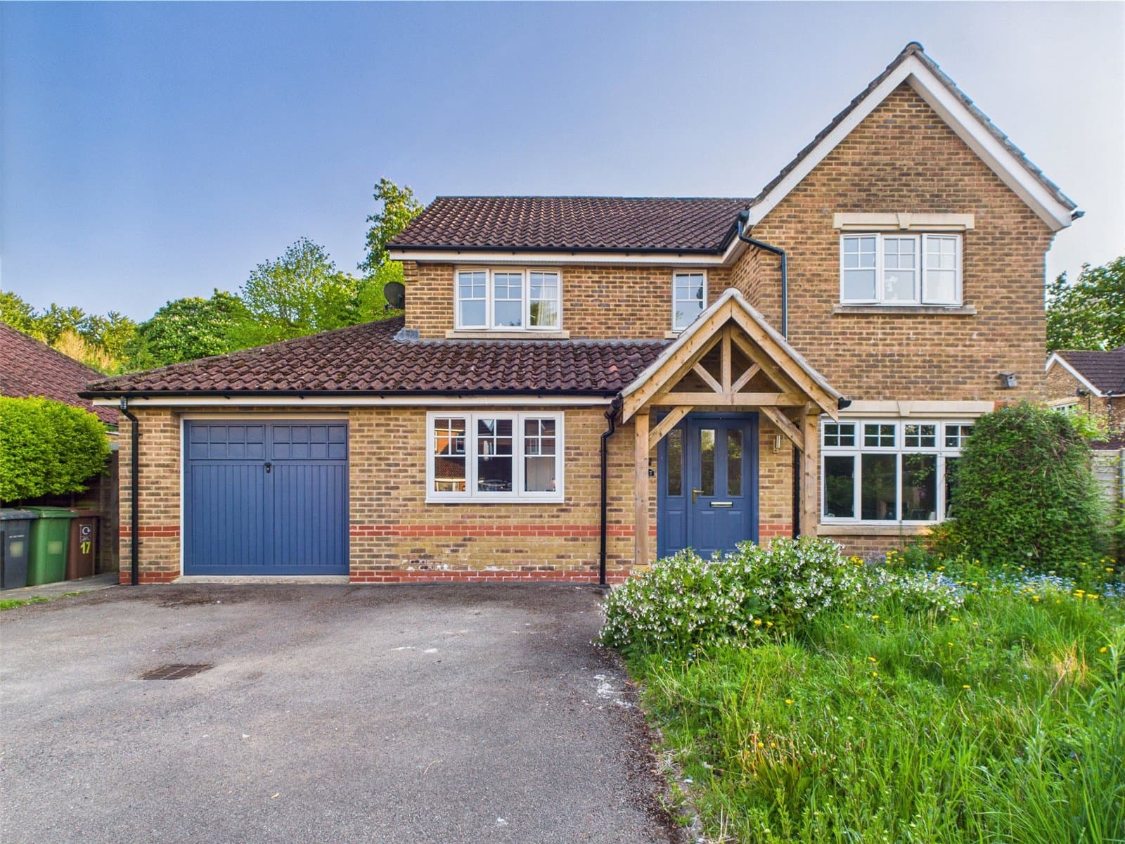 St. James Close, Bramley, Tadley, Hampshire, RG26 5XH