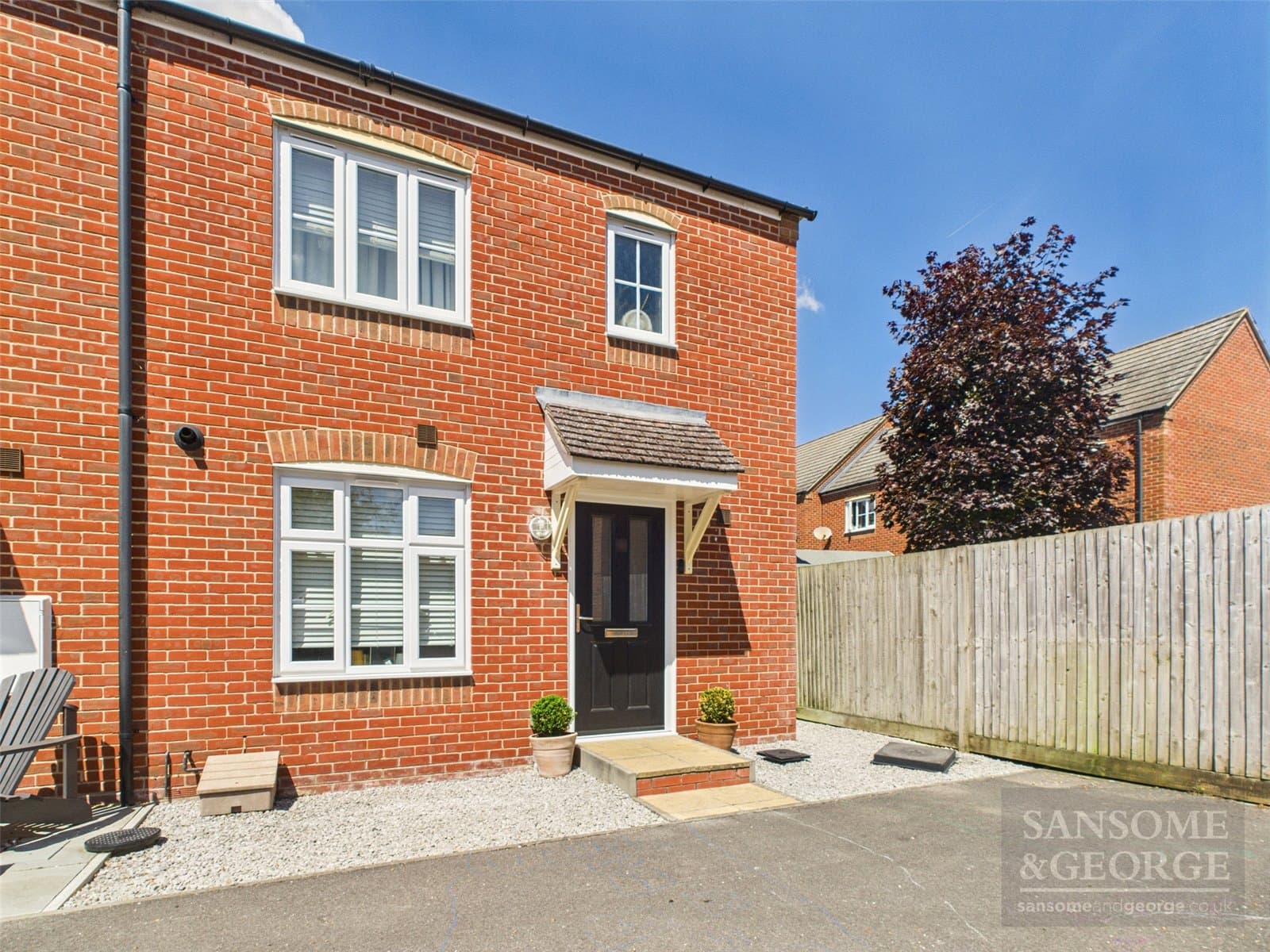 Kirby Drive, Bramley, Tadley, Hampshire, RG26 5FN