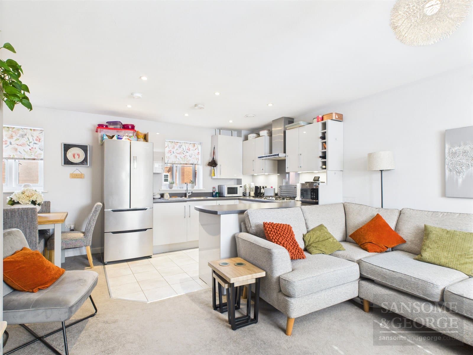 Murano Drive, Chineham, Basingstoke, Hampshire, RG24 8PN