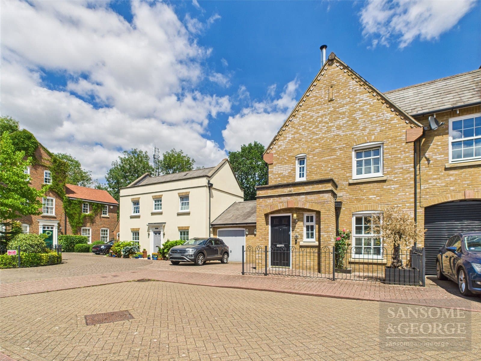 Fernhill Place, Sherfield-on-Loddon, Hook, Hampshire, RG27 0SJ