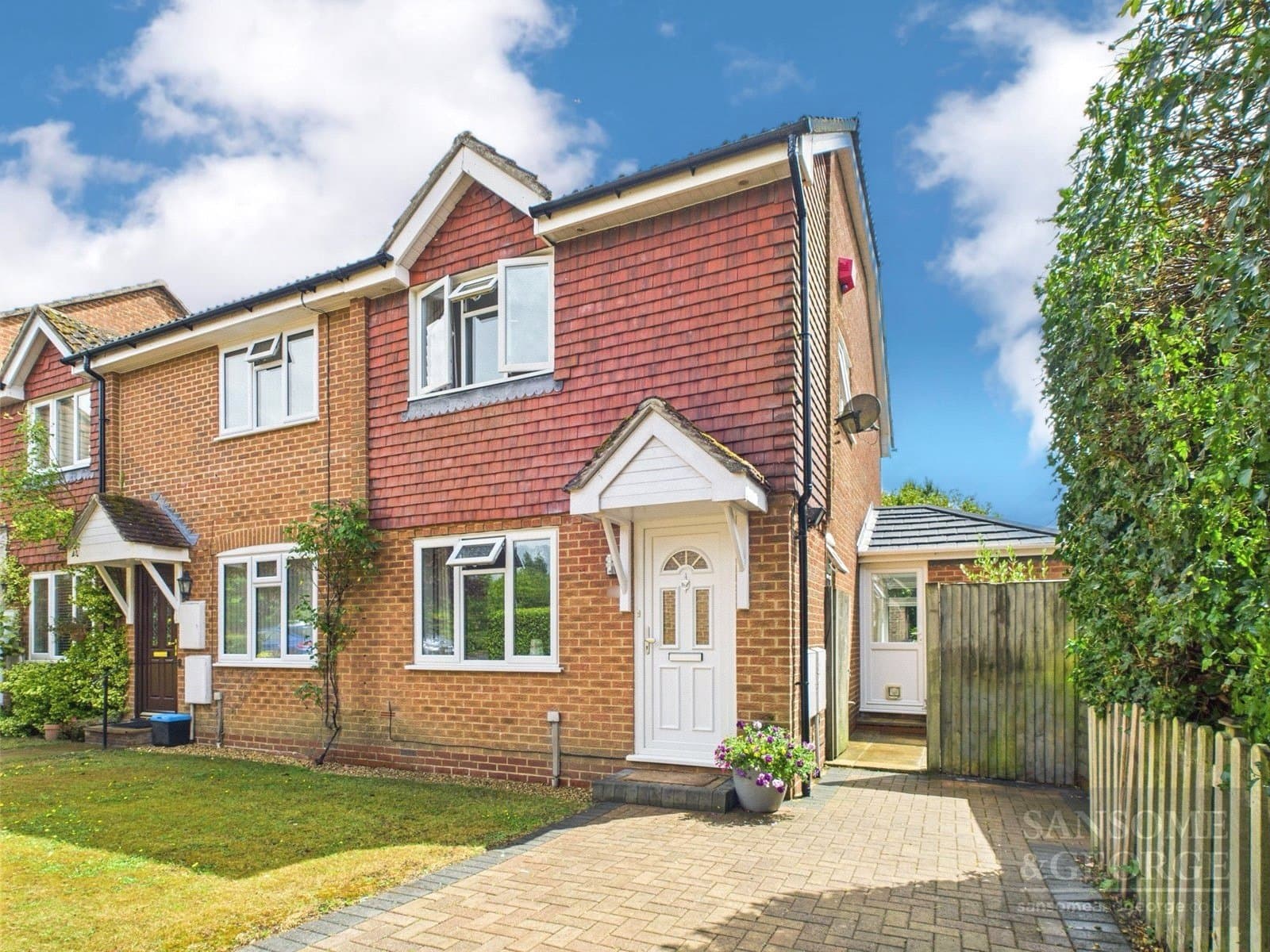 Cranesfield, Sherborne St. John, Basingstoke, Hampshire, RG24 9LN