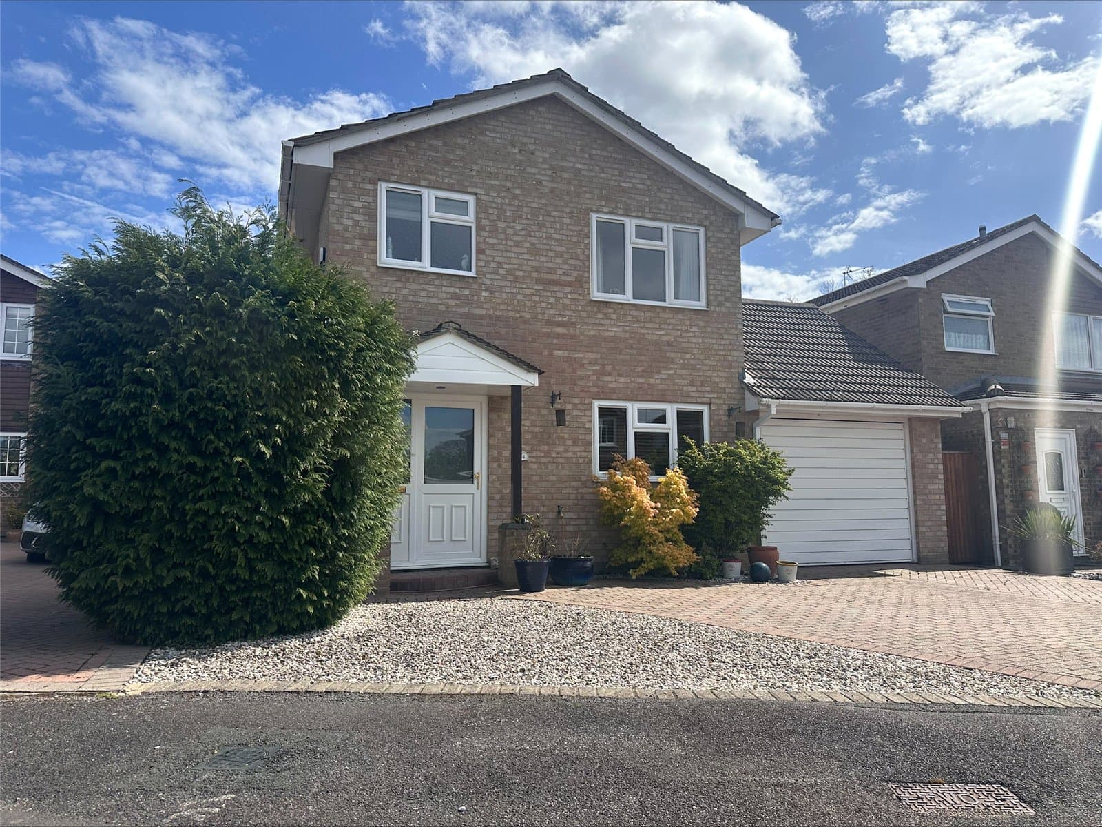 Romans Gate, Pamber Heath, Tadley, Hampshire, RG26 3EH