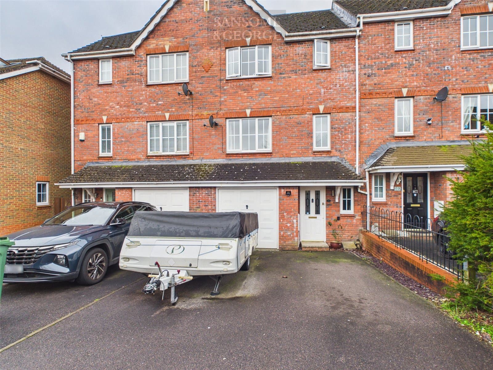 Bronze Close, Beggarwood, Basingstoke, Hampshire, RG22 4UF