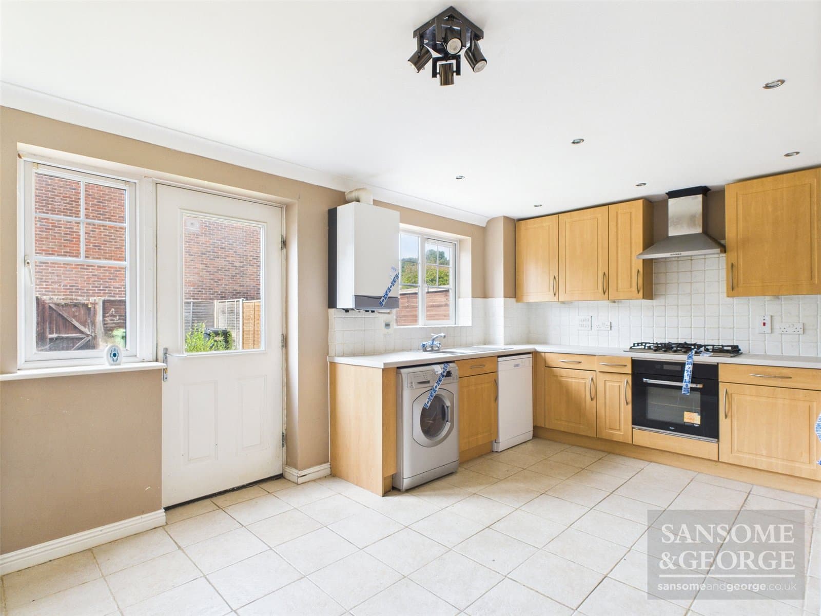 Acorn Gardens, Burghfield Common, RG7
