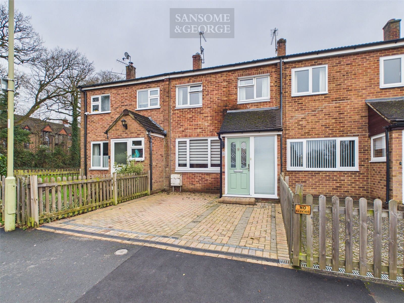 Elmhurst, Tadley, Hampshire, RG26 3LE