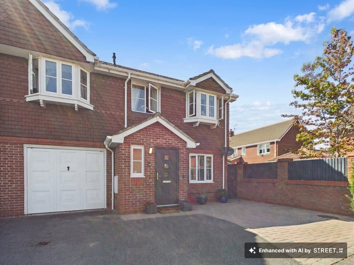 Taylor Drive, Bramley, RG26