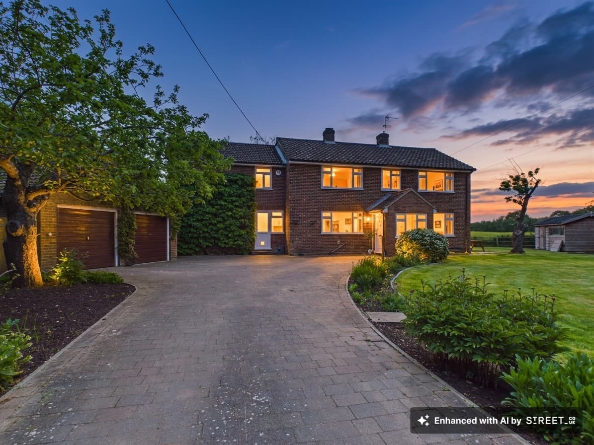 Spanish Green, Stratfield Turgis, RG27