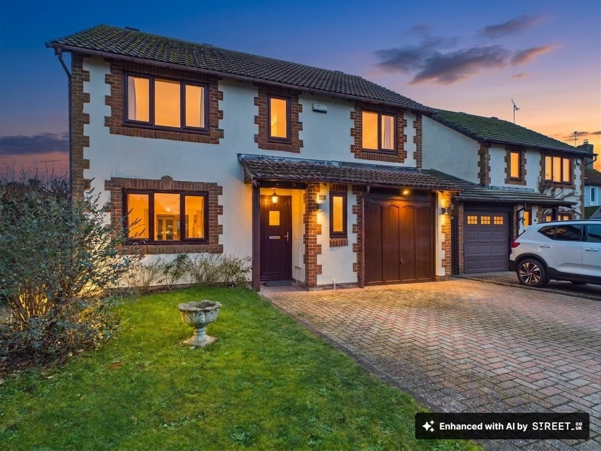 Bramley Green Road, Bramley, RG26