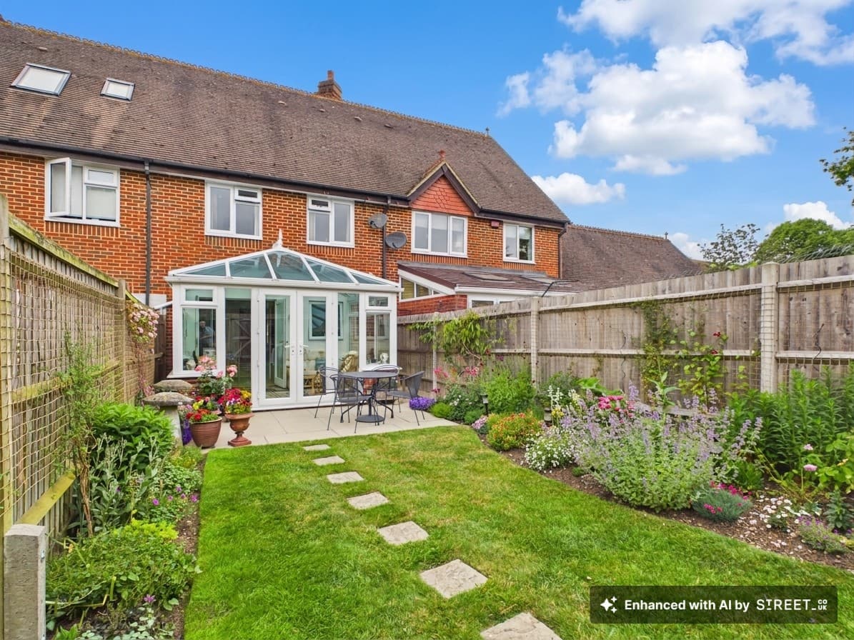 Tudor Close, Bramley, RG26