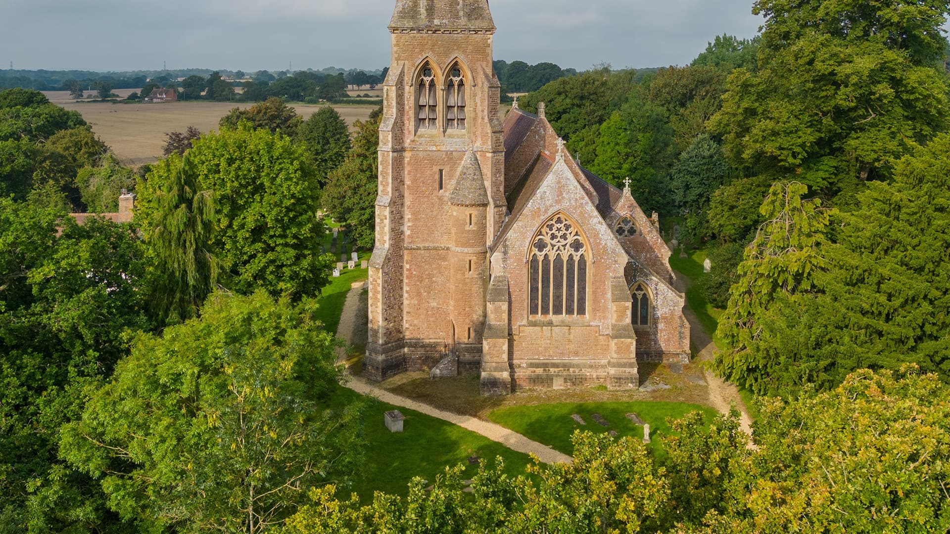 Live market data in Mortimer and Theale